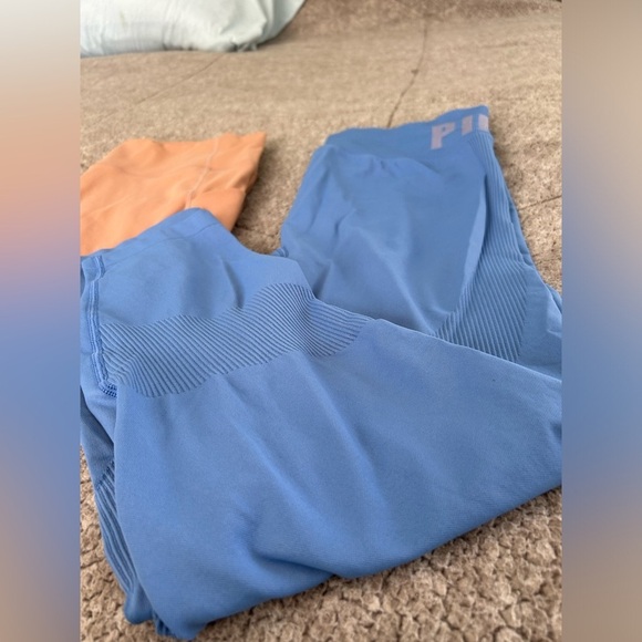 Leggings Bundle (Pink & Fabletics) - Picture 3 of 12